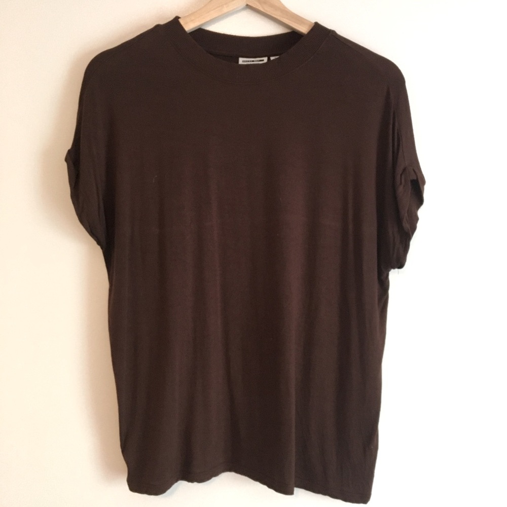 Noisy May Tee (Coffee Brown)